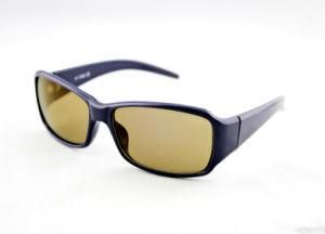 Quality Designer Plastic Sport Polarized Men Fashion Sunglasses (91006)
