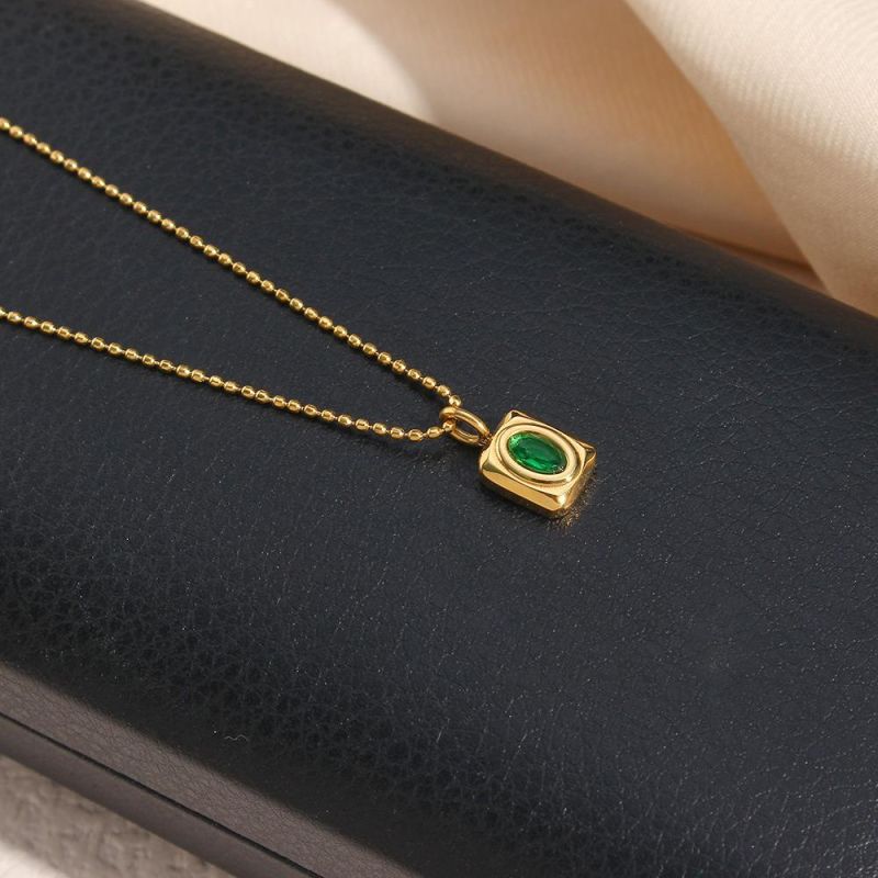 European and American Ins Style Light Luxury Fashion Jewelry Pendant Jewelry Female Stainless Steel Plated 18K Emerald Small Square Pendant Necklace