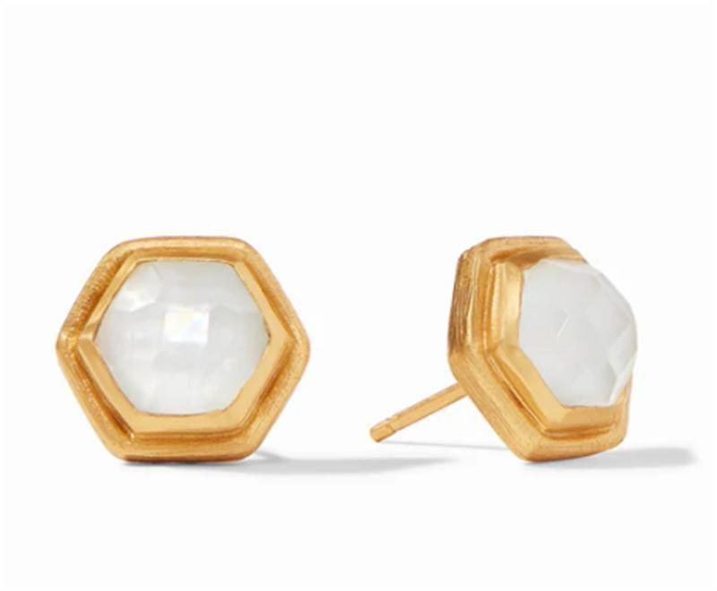 Casting Geometric Hexagon Shape Earring with Gemstone