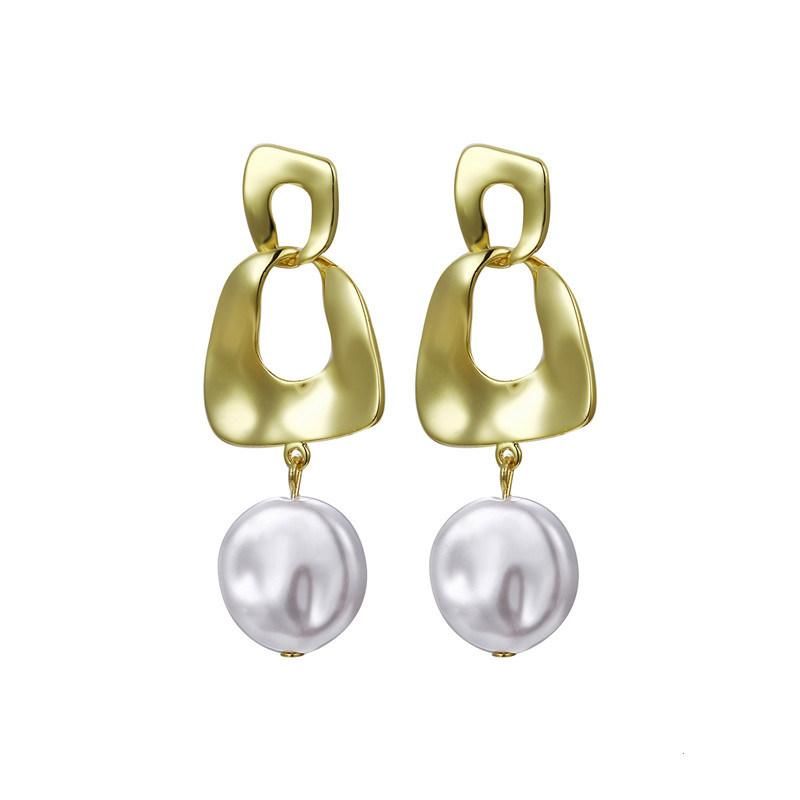 Fashion Silver or Brass Female Baroque Pearl Earring