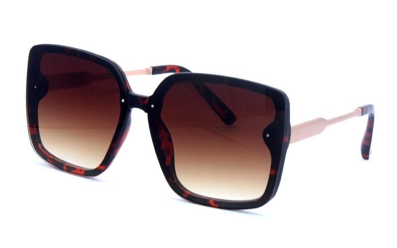 High Fashion Oversized Sun Glasses with Metal Temples