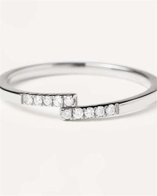 Custom Brass Alloy with Crystal Diamonds Ring and in 18K Gold Plated Cross Ring Women Jewelry
