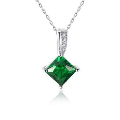 New Chain Elegant Green Rhombus Pendant Zircon Necklace