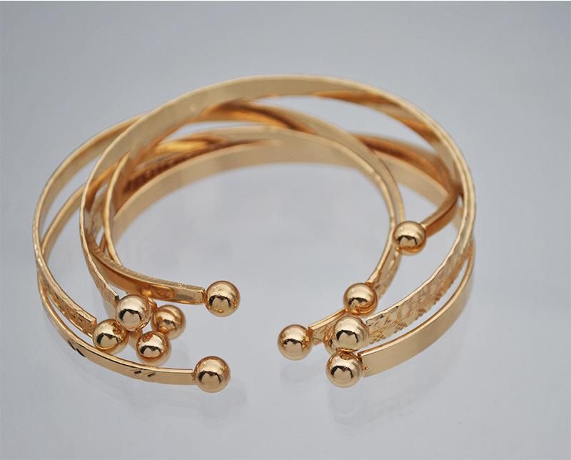 Portable Wholesale Factory Spot Affordable Price Luxury Ladies Bangles Gold Multi-Combination Set Metal Couples Bracelet