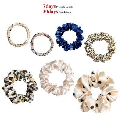 Woman&prime;s Printed Pure Silk Scrunchies in Fashionable Pattern