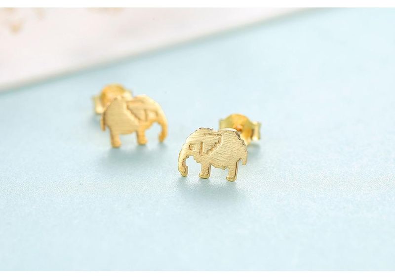 Jewelry Alloy Golden Vintage Earring Studs for Lady