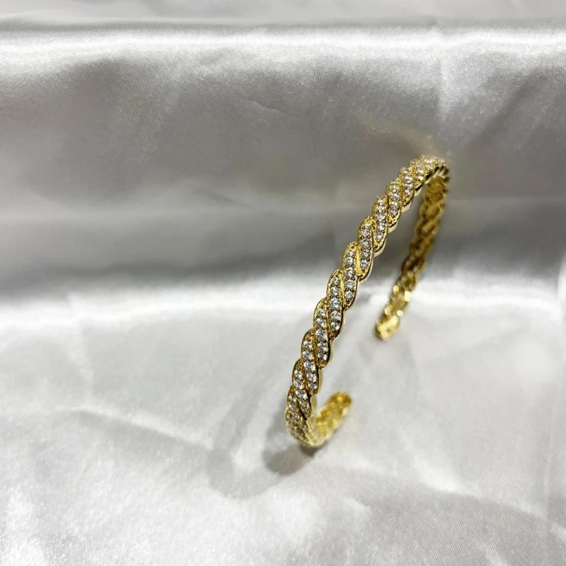 2022 New Arrival CZ Stone Semi-Opening Women Bangle