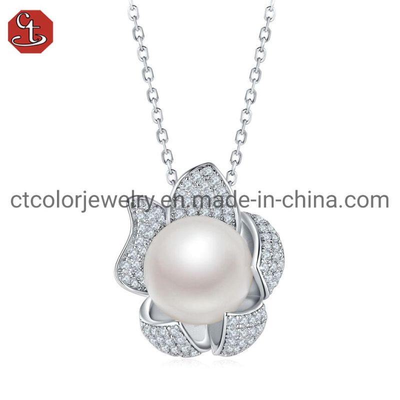 Fashion Women Jewelry Ring Flower Shape 925 Sterling Silver with High Quality Pearl Rings