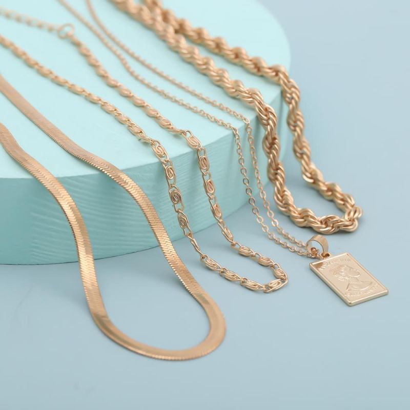 New Coming Wholesale Cheap Price Factory Spot Elegent Necklace Mannequin Chain Women