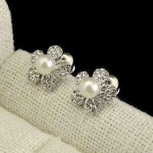 Sweet Lovely Sliver Daisy Flower Pearl 1 Pair Stud Earrings