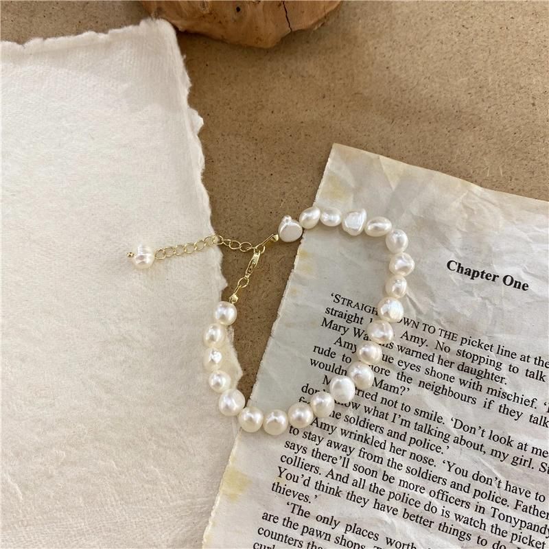 Women Fashion Vintage Pearl Necklace Party Necklace Elegant Chain Accessories