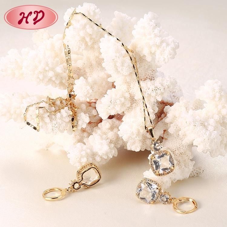 Fashion Women Costume 18K Gold Plated Imitation Ring Bracelet Charm Jewelry with Earring, Pendant, Necklace Sets