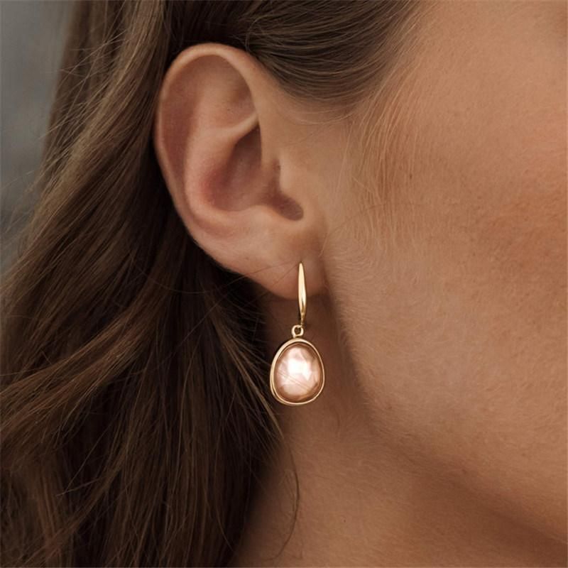Organic Gemstone Huggie Hoop Earring for Fashion Jewelry and Gift