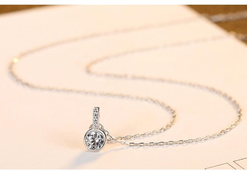 Customized Silver Cubic Zirconia Round Shaped Half Zircon Necklace