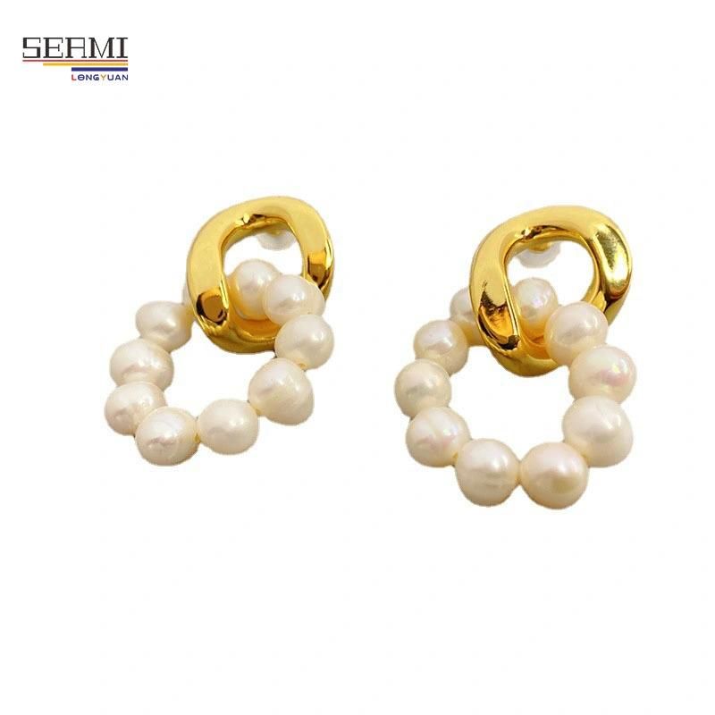 Fashionable Copper Plated 18K Silver Stud Pearl Stud Earrings