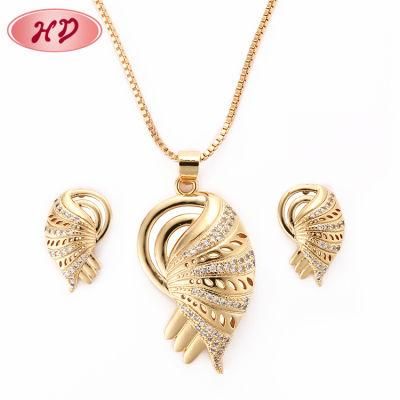 Fashion Decoration 18K Gold Plated Women Jewelry Sets with CZ Crystal
