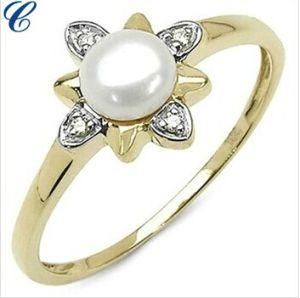 Gorgeous Gold Pearl Flower Ring