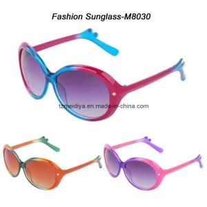 Fashion Pretty Temple Sunglass (UV, FDA, CE M8030)