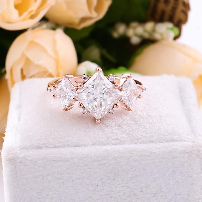Fine Jewelry 14K Rose Gold Women Ring with Vvs Square Shape Moissanite for Wedding