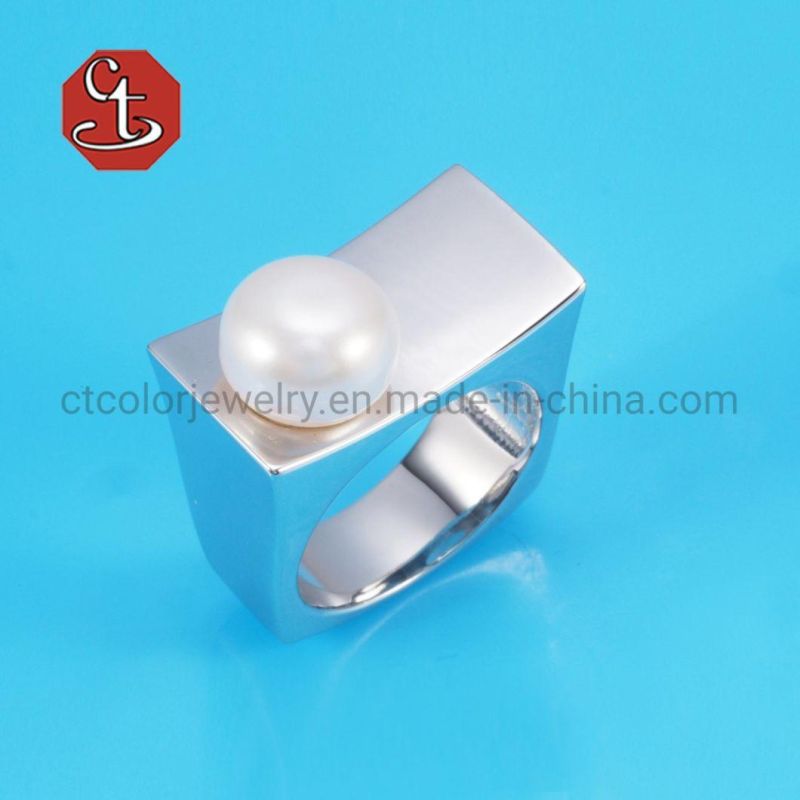 Wholesale Fashion Jewelry Elegant Women Earrings 925 Silver & Natural Pearl Earrings Jewellery