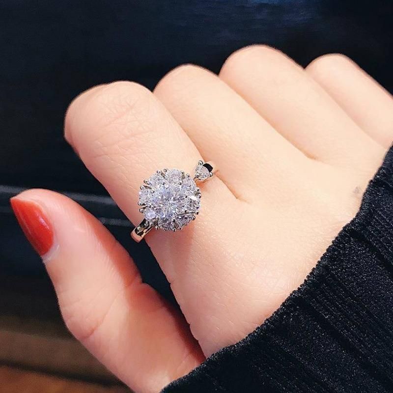 Fashion Diamond Rotary Open Index Finger Ring