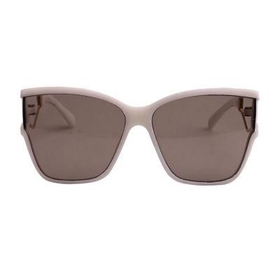 2019 Classical Trendy Sunglasses with White Color