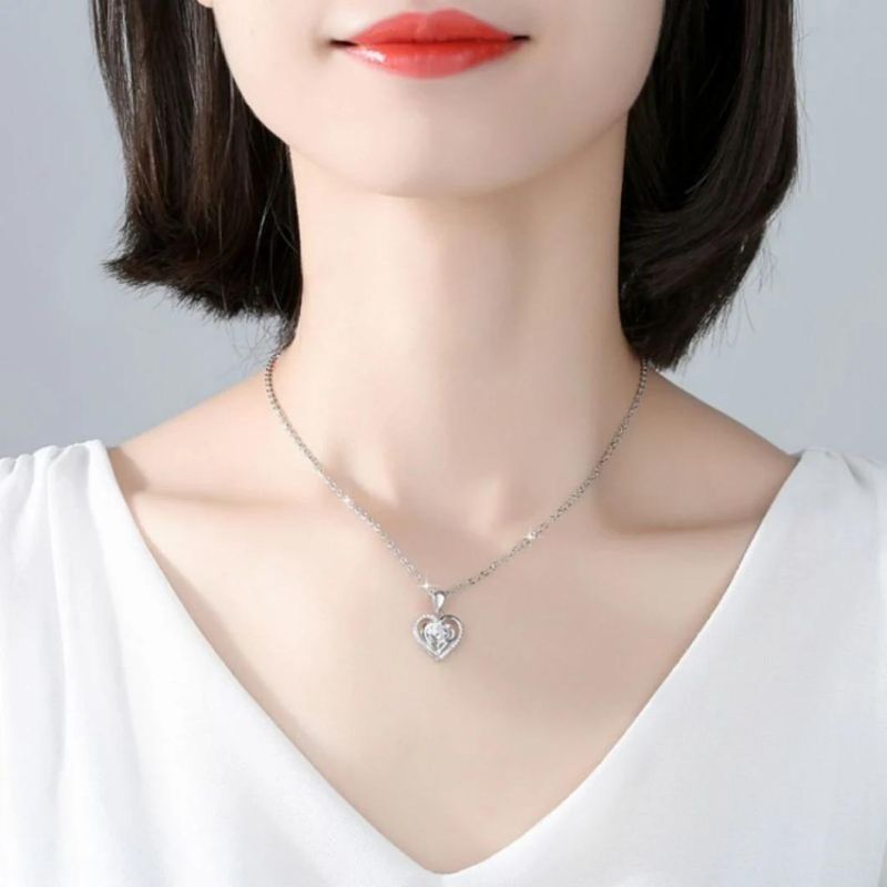 Factory Supply 925 Sterling Silver Necklace Women Ins Light Luxury Niche Heart-Shape High End Clavicle Chain