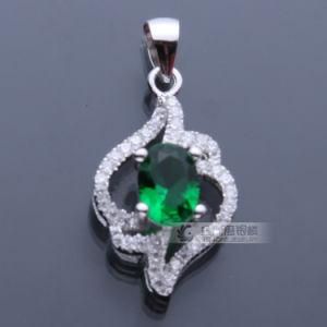 Fashion Silver Necklace Pendant with AAA Quality CZ Emerald Stone