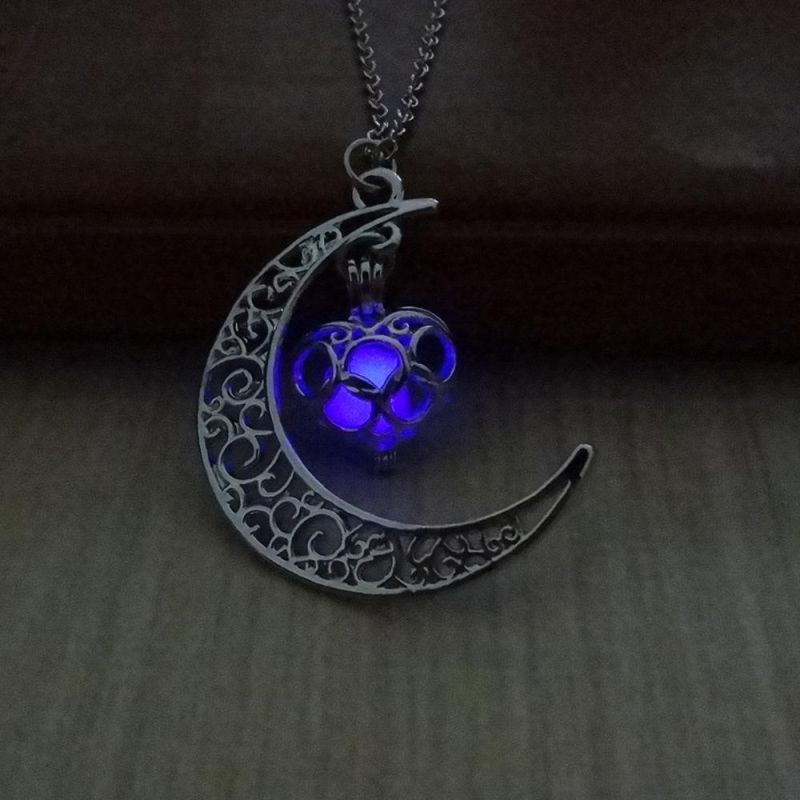 Hollow Moon Heart Shaped Luminous Pendant Necklace Christmas Clavicle Chain