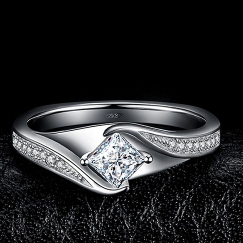 925 Sterling Silver Jewelry Cubic Zirconia Engagement Ring Fashion Jewelry Wholesale