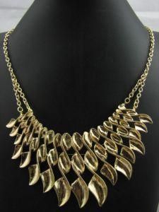 Gold Plated Zinc Alloy Necklace New Design Jewelry (MJ63-11)