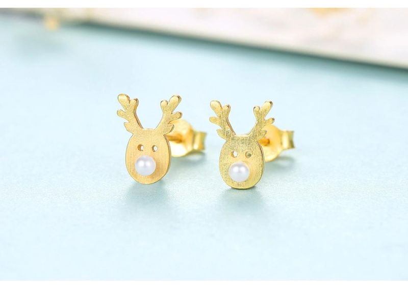 Cute Christmas Fawn Style Wear Ear Stud with Pearl