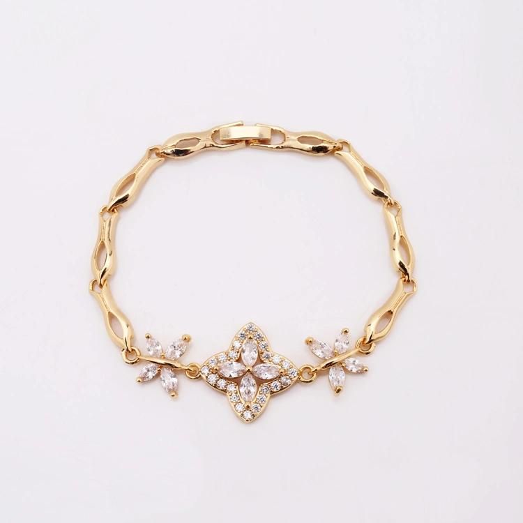 Free Sample New Fashion Style Gold Plated Zircon Stone Women Bracelet Designs
