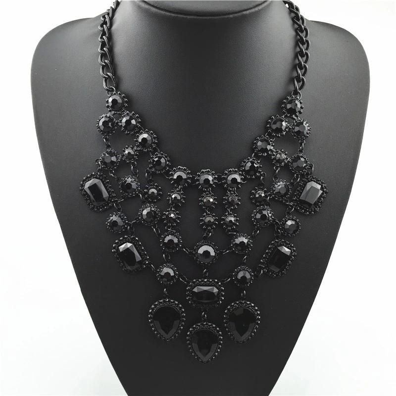 New Launch Fashion Jewelry Pendant Necklace with Rhinestone
