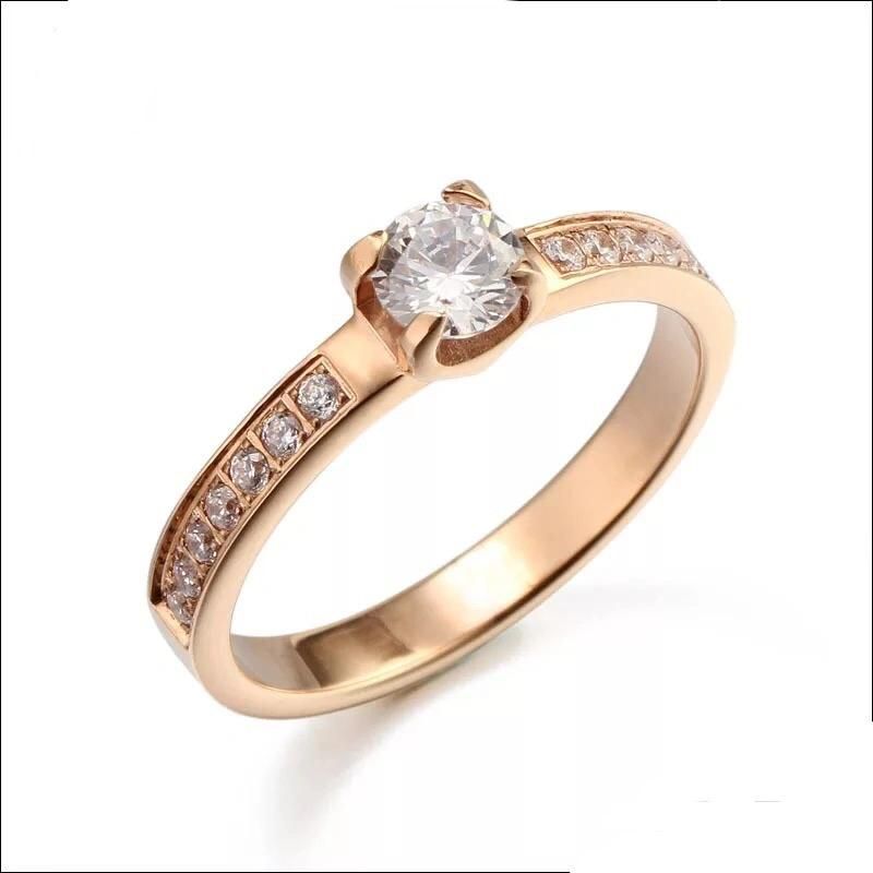 Fashion Personal Custom Jewelry Wedding Setting Stone Ring with IP Gold