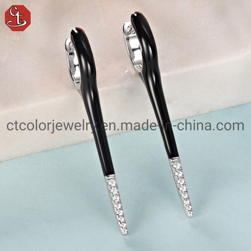 Fashion Jewelry Silver and Brass Enamel Long Earring