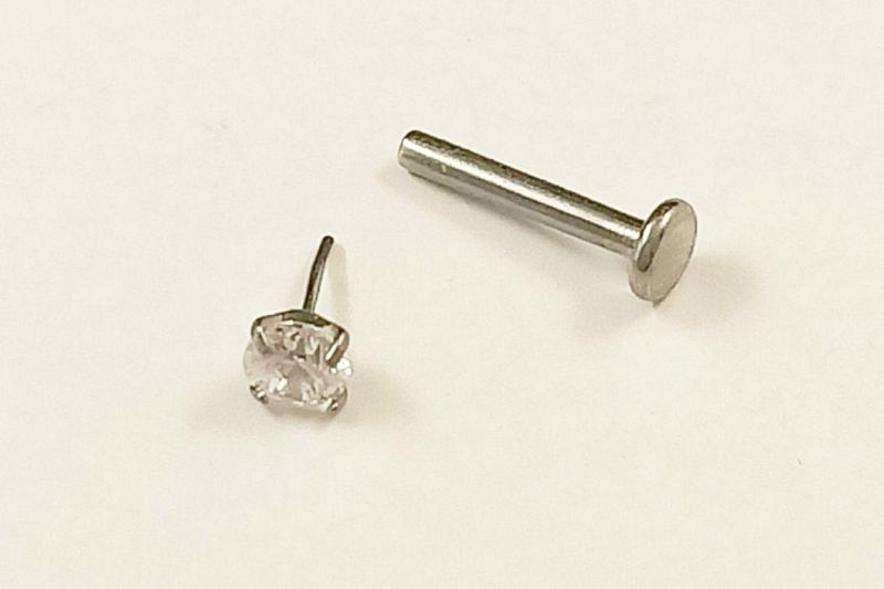 Fashion Jewelry Top Quality ASTM F136 Titanium G23 Titanium Piercing Jewelry Push in Without Thread Lip Studs Tpn022