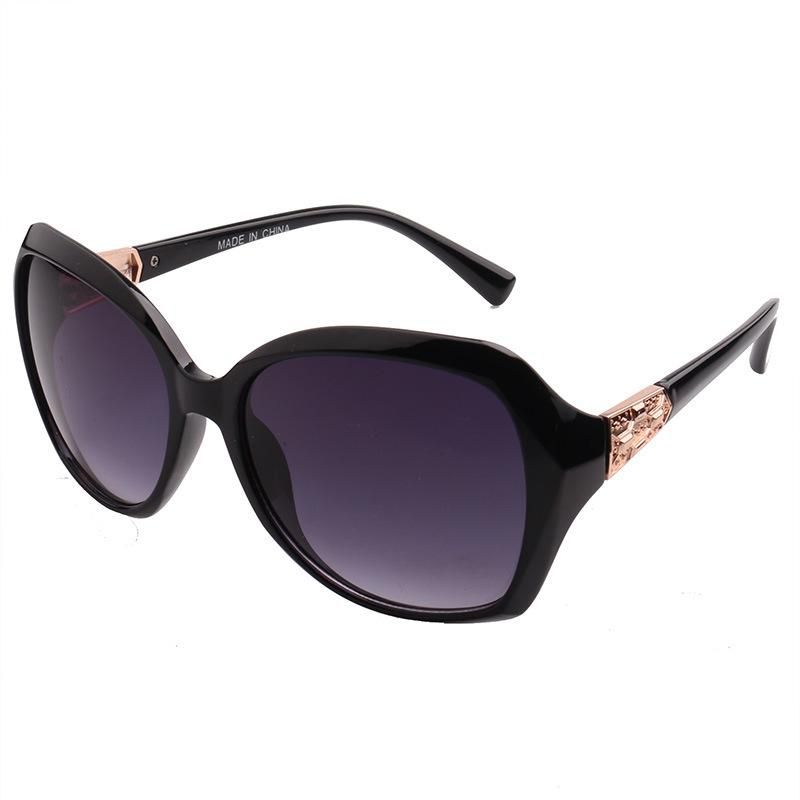 2020 Women UV400 Black Fashion Sunglasses with Metal Deco