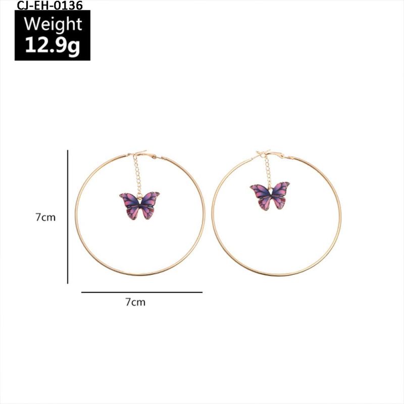 Wholesale Ins Hot Selling Temperament French Ring Hollow Earrings Custom Acrylic Women Butterfly Pendant Earrings Charm