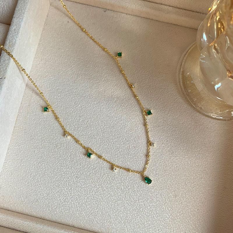 Necklace for Women Exquisite Green Zircon Clavicle Chain Necklace Gifts