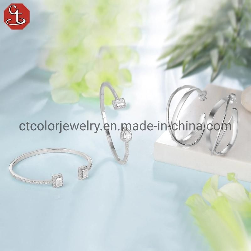 High Quality plain silver big earrings luxury Fashion Jewelry hoop earrings for women