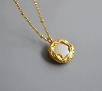 Roman Style Gold and Natural Pearl Pendant Necklace