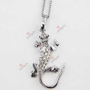 Fashionable Crystal Lizard Pendant Necklace for Wholesale