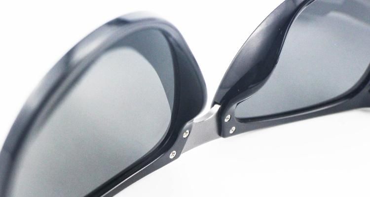 P0075 Fashion Metal Frame Ready Polarized Men Tr Sunglasses