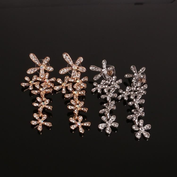 Fashion Jewelry Five-Petal Flower Stud Earrings with Diamonds