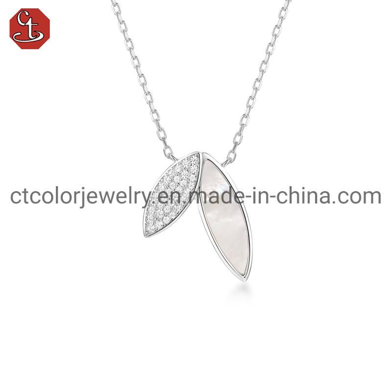 Costume Fashion Shell Pearls Charm Necklace 925 Silver Jewelry Pendant for Women