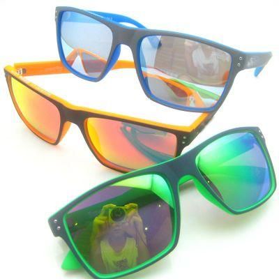 New Design Fashion Plastic Frame Sunglasses