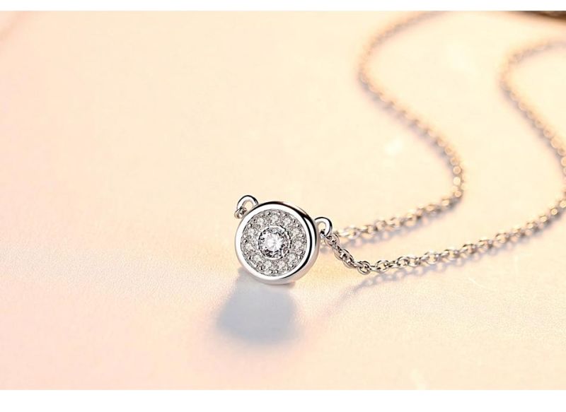American Fashion Inlaid Zircon Full Diamond Pendant Necklace