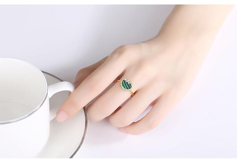 Custom Make Green Silver Ring with AAA Cubic Ziron