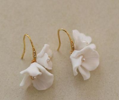 Gold Crystal Earring for Brides. Bridal Wedding Clay Flower Earring for Wemen, Bridsmaid Earring